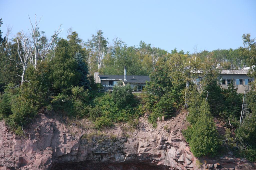 Cliff Dweller On Lake Superior Tofte المظهر الخارجي الصورة