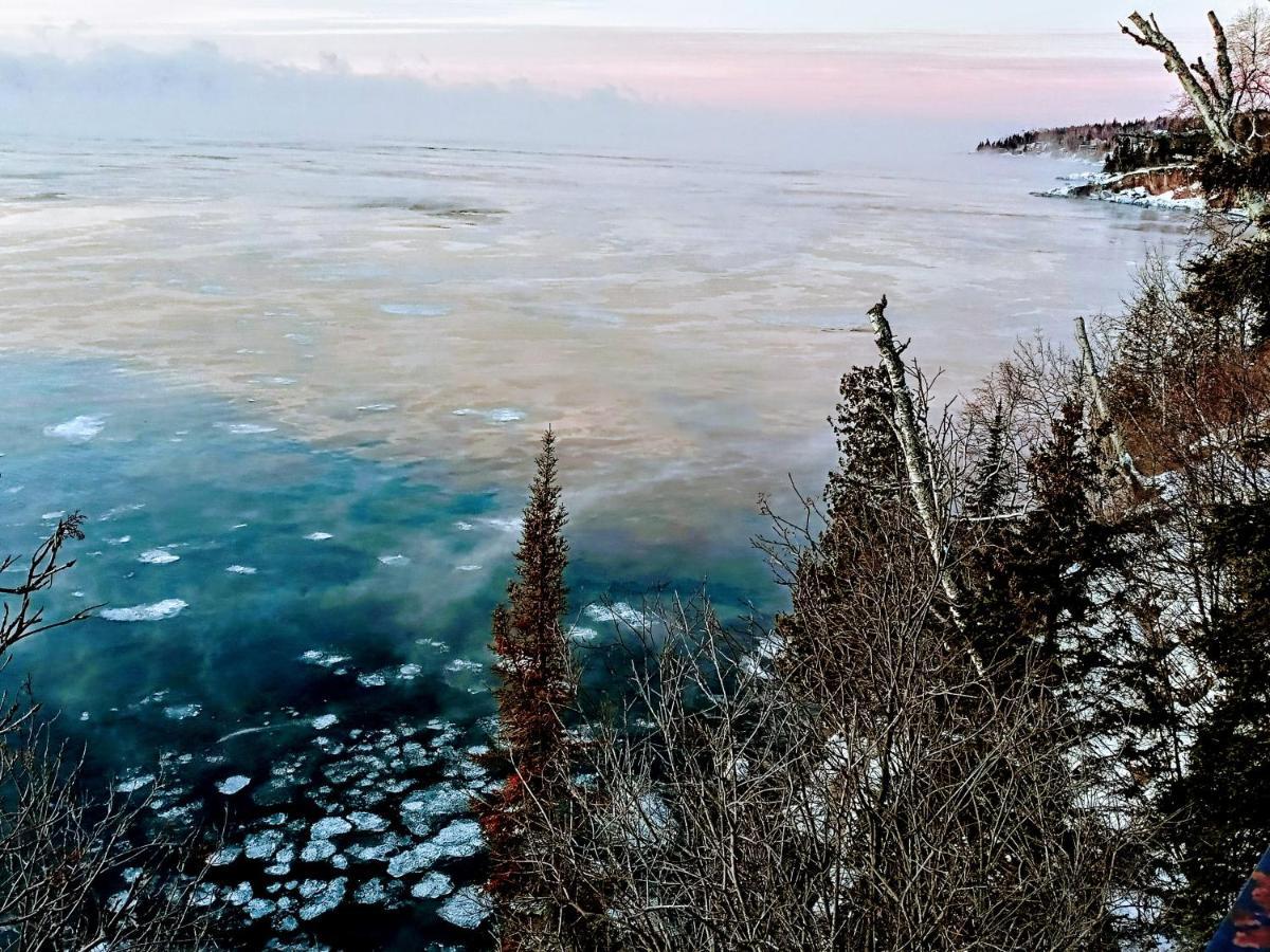 Cliff Dweller On Lake Superior Tofte المظهر الخارجي الصورة