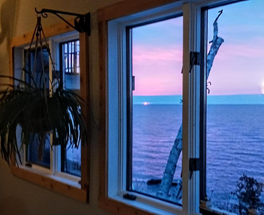 Cliff Dweller On Lake Superior Tofte المظهر الخارجي الصورة
