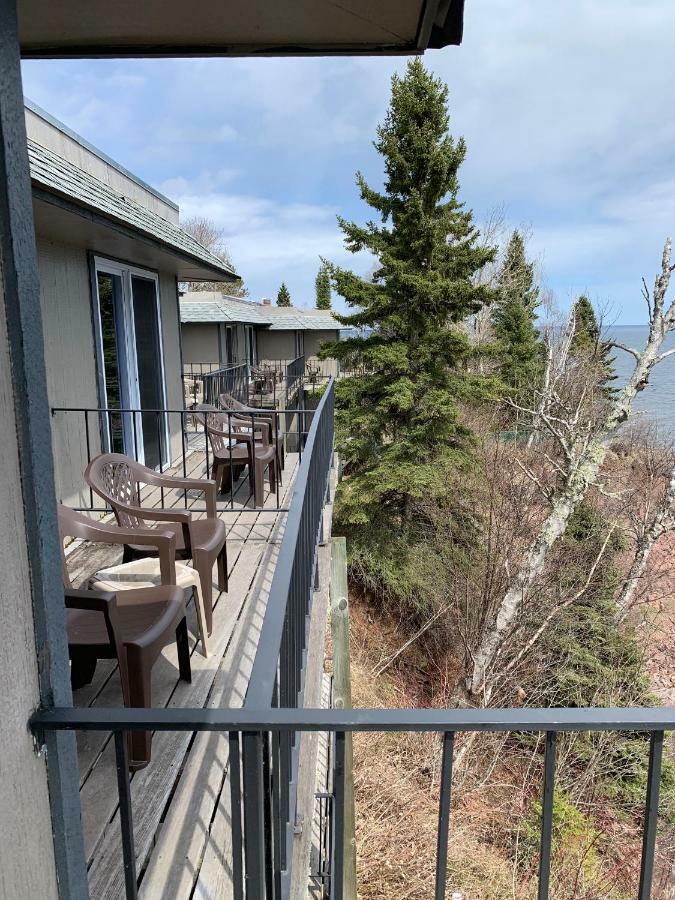 Cliff Dweller On Lake Superior Tofte المظهر الخارجي الصورة